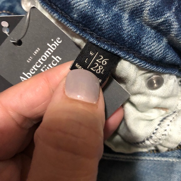 NWT Abercrombie & Fitch brand  women’s Denim Jeans - Picture 6 of 8